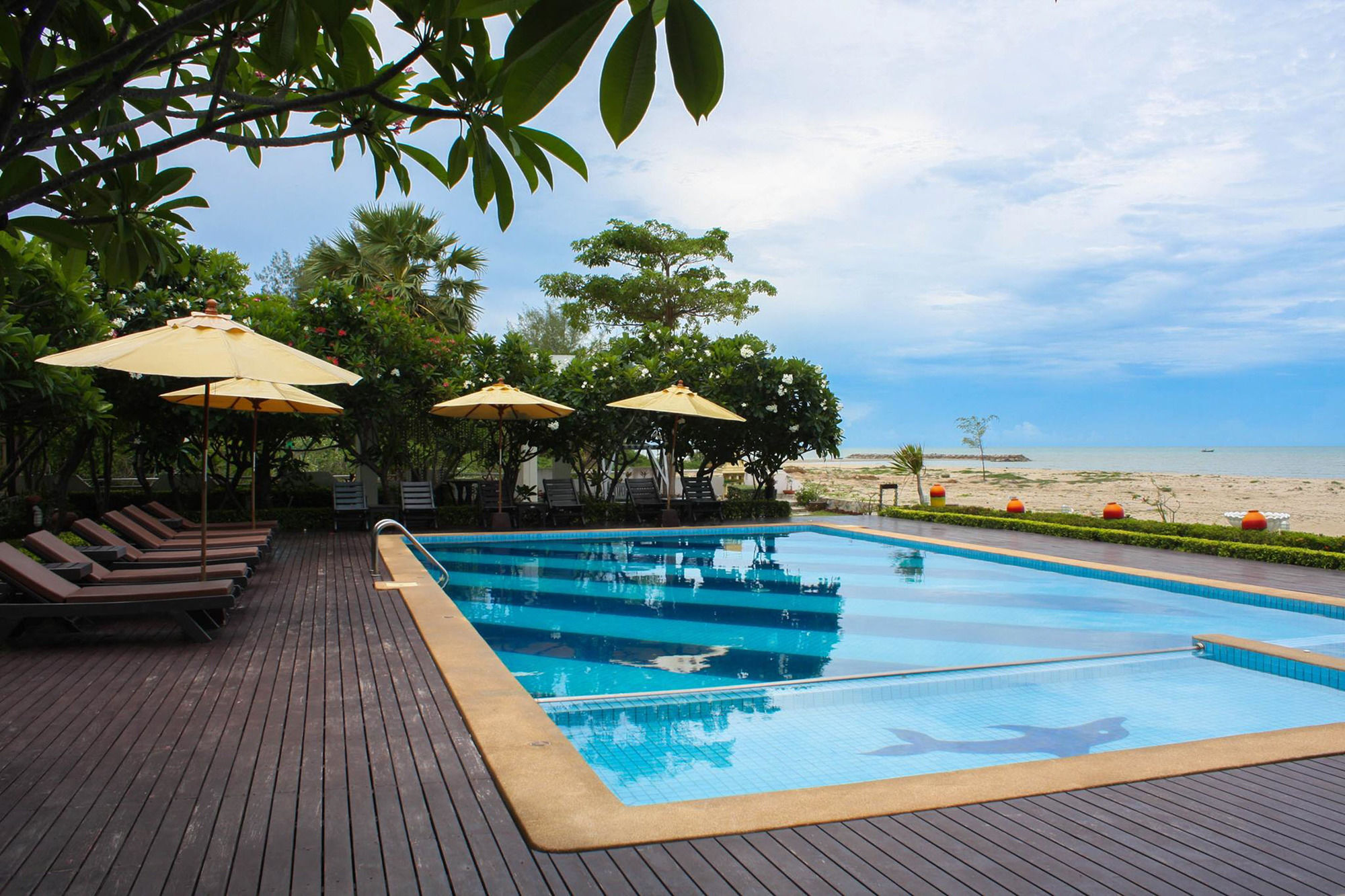 Chez Nous Boutique Resort Haad Chao Samran Eksteriør billede