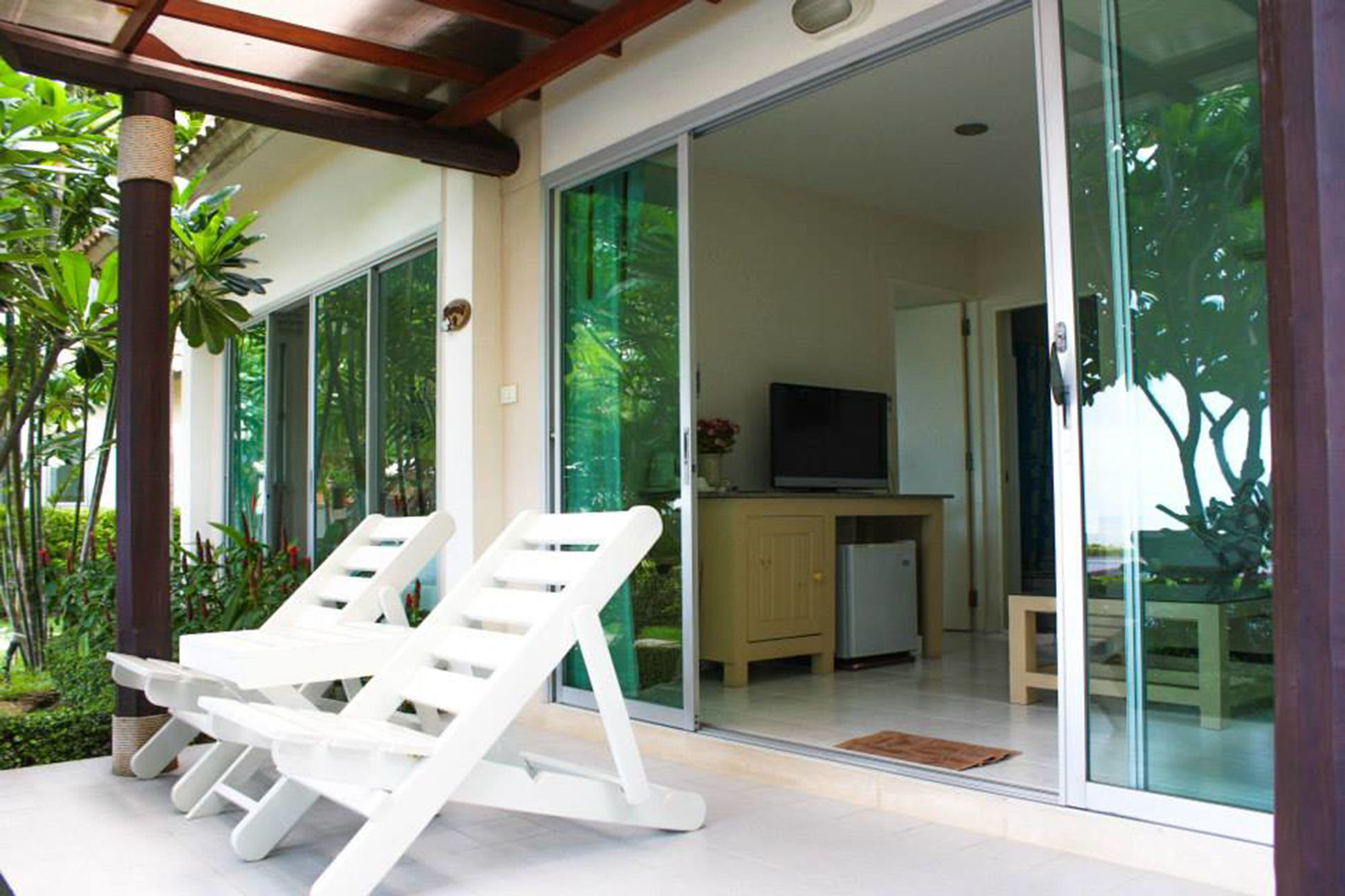 Chez Nous Boutique Resort Haad Chao Samran Eksteriør billede