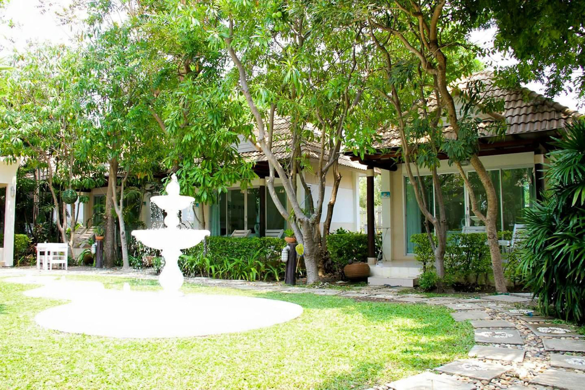 Chez Nous Boutique Resort Haad Chao Samran Eksteriør billede
