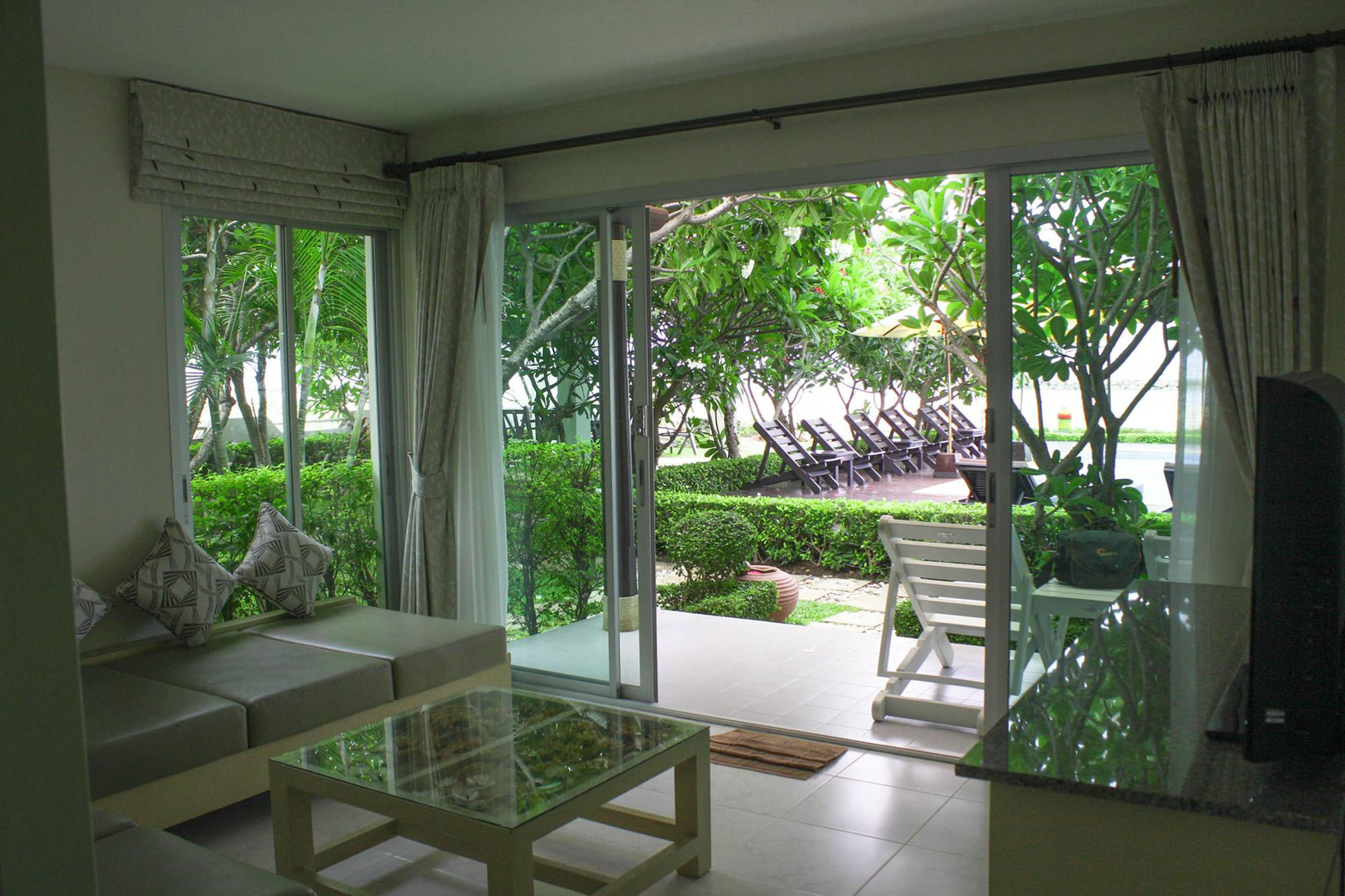 Chez Nous Boutique Resort Haad Chao Samran Eksteriør billede